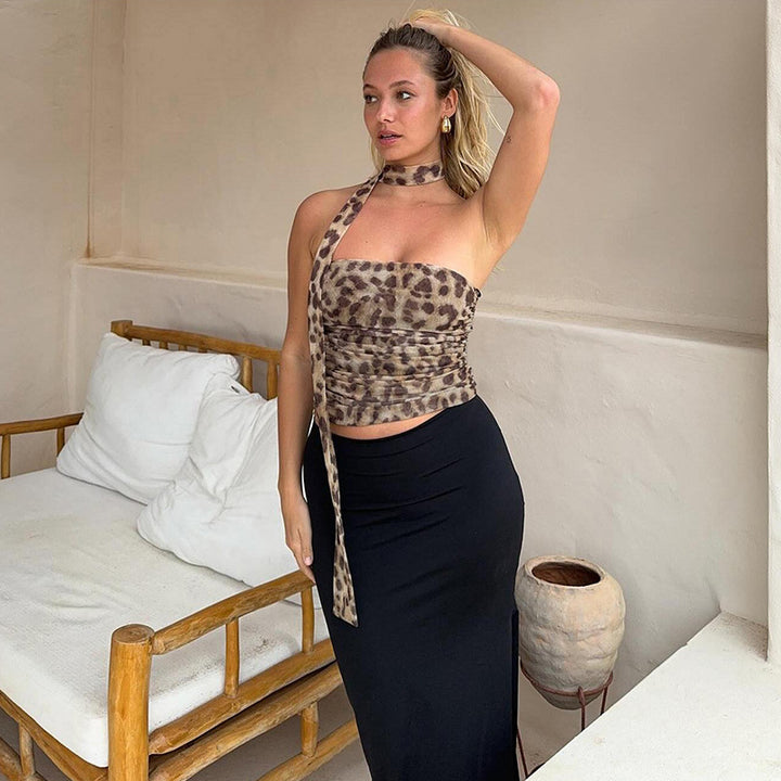 Damer Utstickande Wickeltop med asymmetrisk design och dekorativa volangdetaljer Mirla-Eva Jonsson
