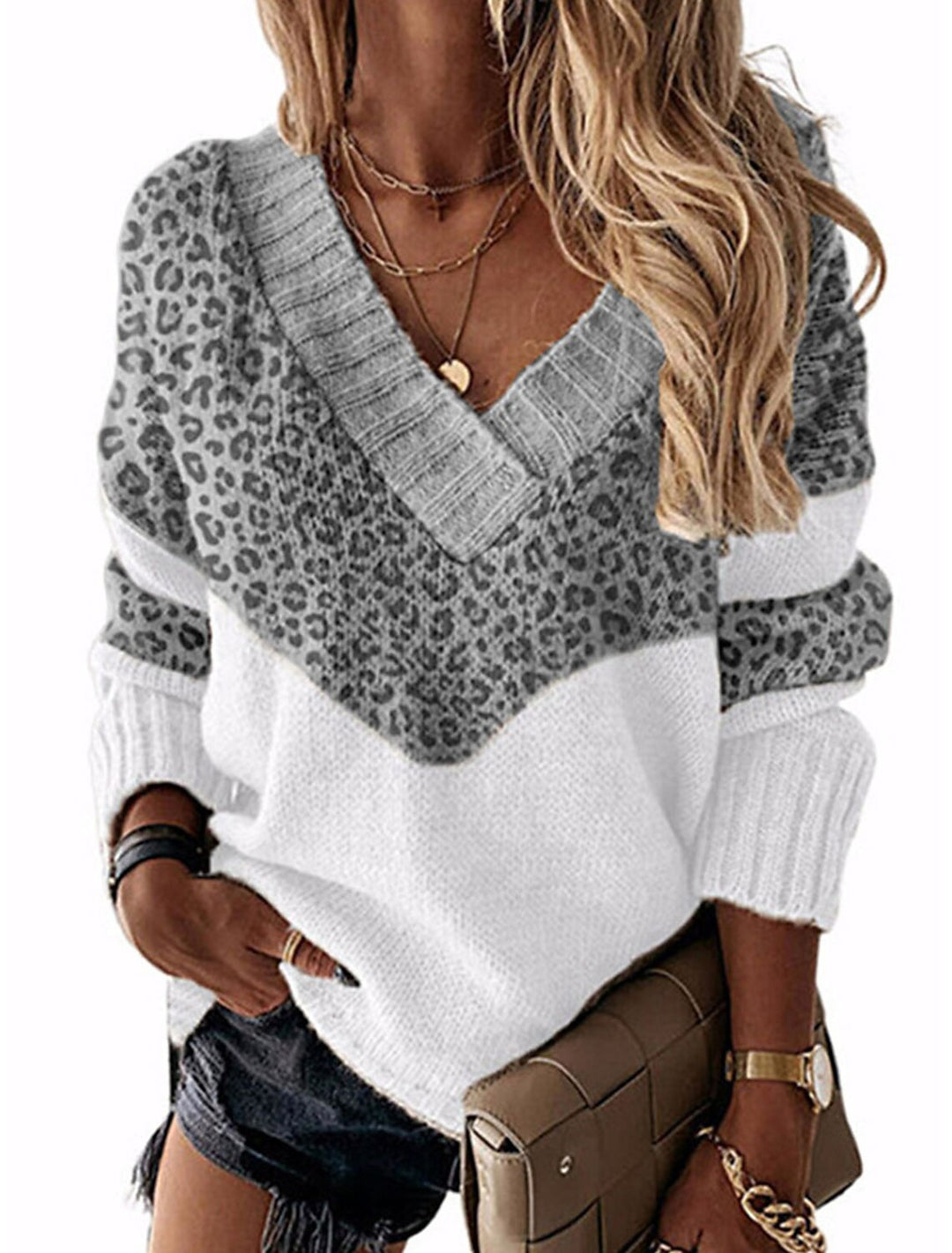 Damer V-hals tröja med leopardmönster Mirla-Eva Jonsson