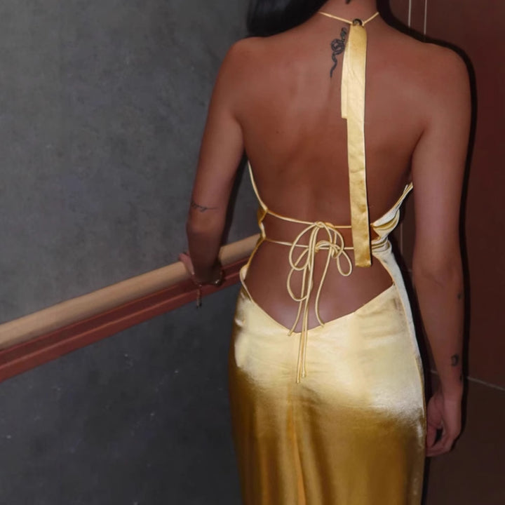 Damer V-ringning Maxiklänning med smala band och sidoflik Eva Jonsson-Eva Jonsson