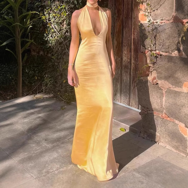 Damer V-ringning Maxiklänning med smala band och sidoflik Eva Jonsson-Eva Jonsson