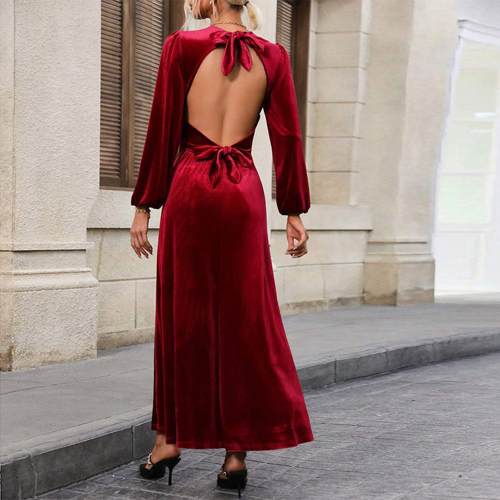 Damer Velour Aftondress med Långa Ärmar och Utställd Kjol Mirla-Eva Jonsson
