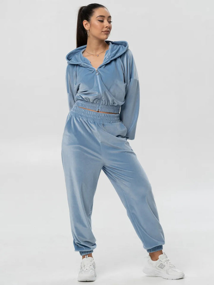 Damer Velours Fritidsset med mjuk hoodie och bekväma joggers Mirla-Eva Jonsson