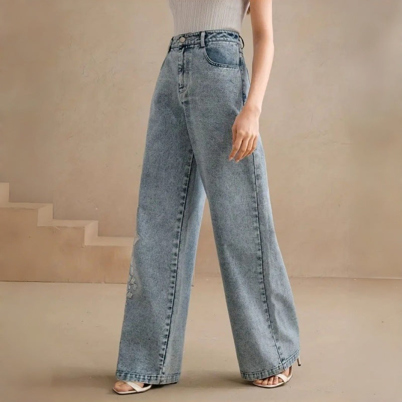 Damer Vid beskärning Jeans med blommigt broderidesign Mirla-Eva Jonsson