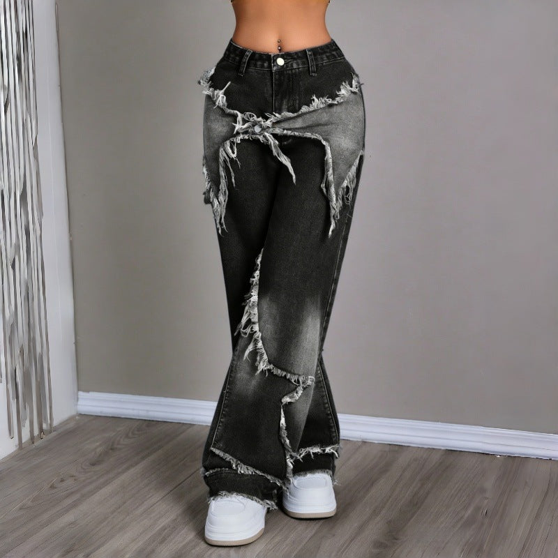 Damer Vida Jeans i modern förstörd stil med fransiga detaljer Mirla-Eva Jonsson