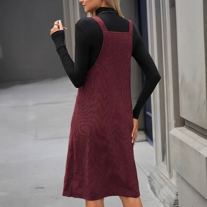 Damer andningsaktiv hängselklänning i modern casual-stil Mirla-Eva Jonsson