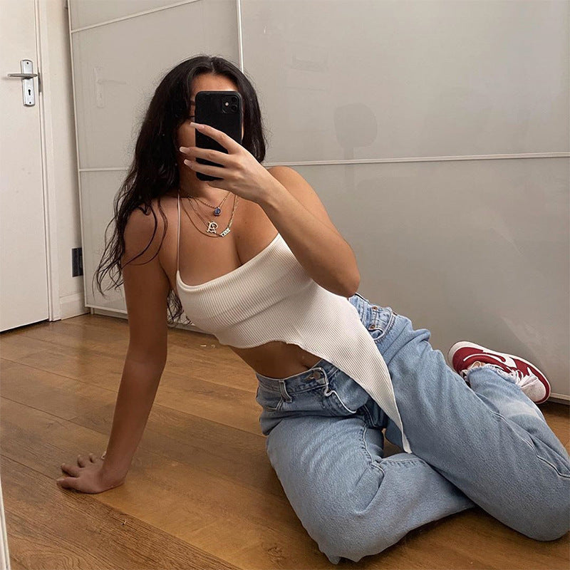 Damer asymmetrisk Crop-Top med fint ribbmönster och djup halsringning Mirla-Eva Jonsson