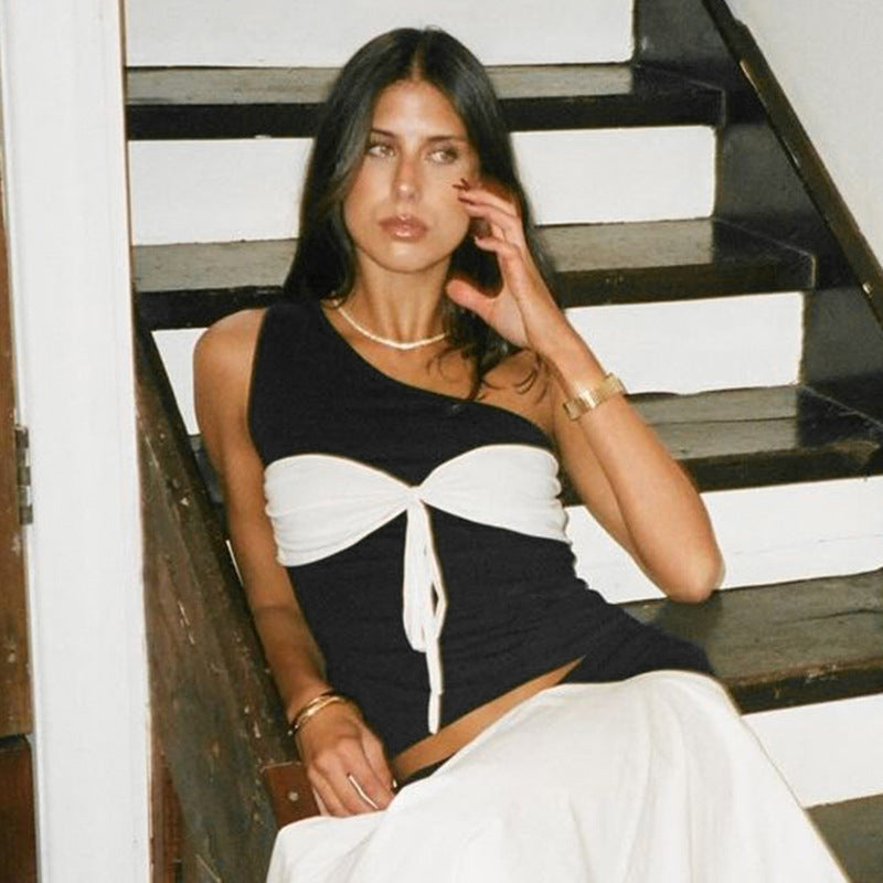 Damer asymmetrisk Crop-top med eleganta inlindningsdetaljer Mirla-Eva Jonsson