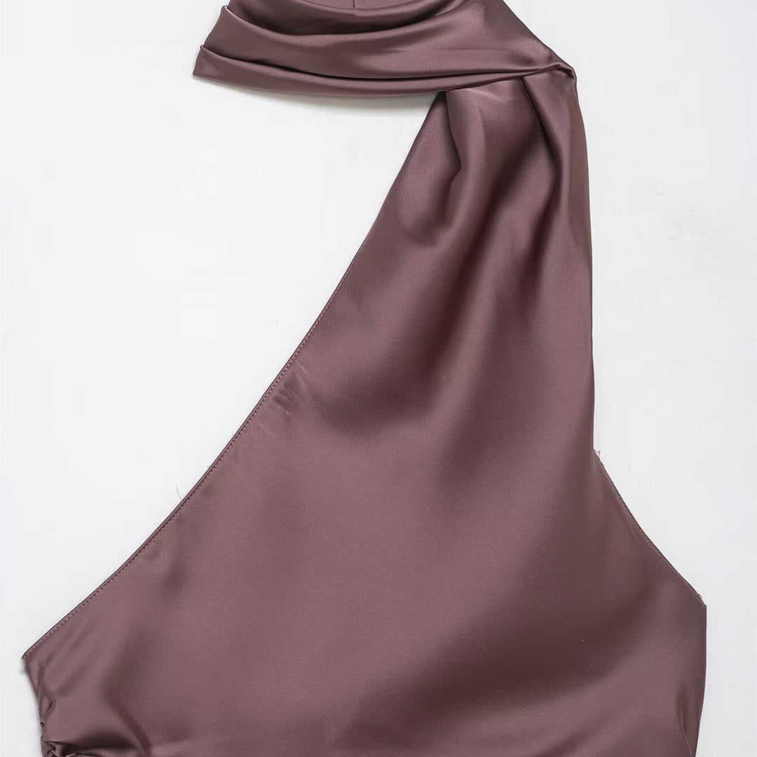 Damer asymmetrisk topp med elegant halsknutdesign och rynkor Mirla-Eva Jonsson