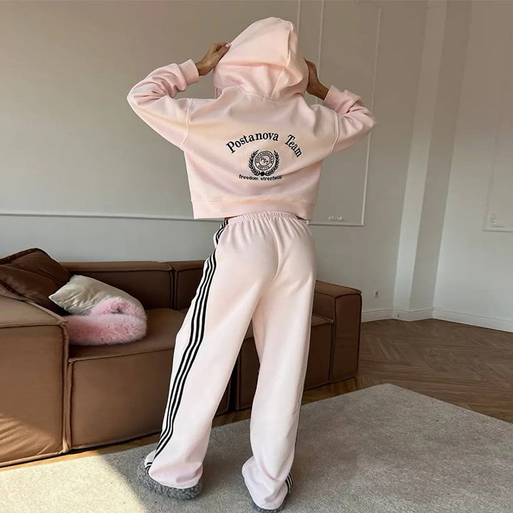 Damer avslappnad Cropped Hoodie med vid Jogger Mirla-Eva Jonsson