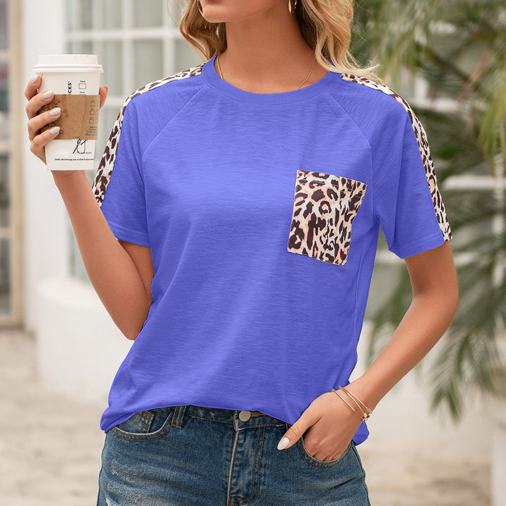Damer avslappnad T-shirt med modernt djurtryck och praktisk bröstfickedesign Eva Jonsson-Eva Jonsson