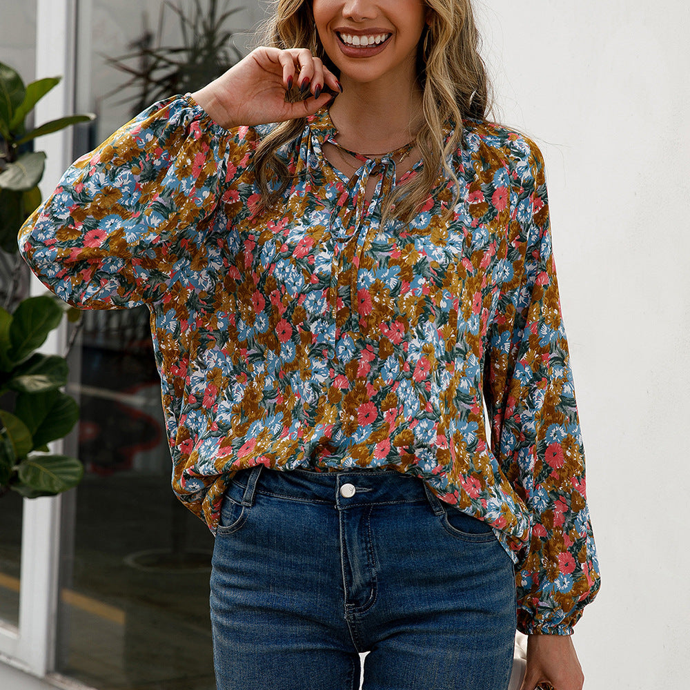Damer avslappnad blus med blommiga mönster och eleganta volangdetaljer Eva Jonsson-Eva Jonsson