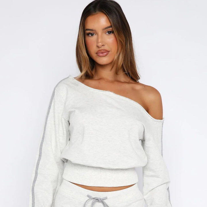 Damer avslappnad crop top och shorts set med modern design och bekväm passform Mirla-Eva Jonsson