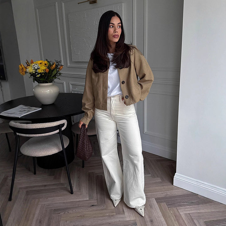 Damer avslappnad cropped jacka med smakfulla knappdetaljer Mirla-Eva Jonsson