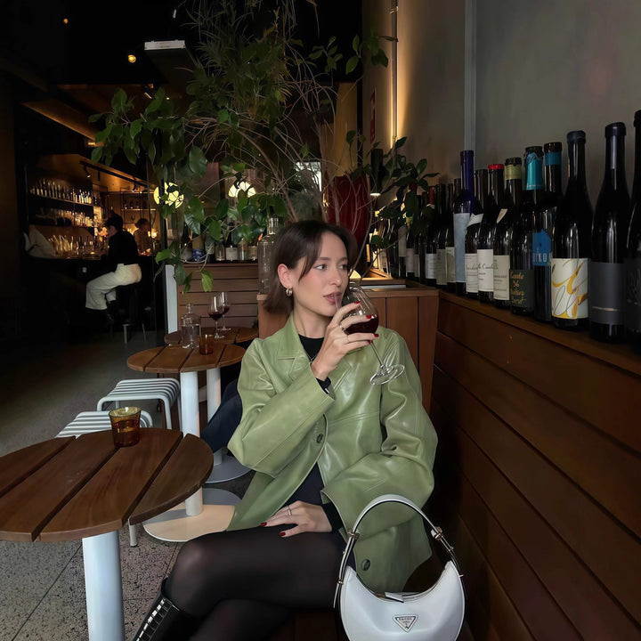 Damer avslappnad, elegant blazerjacka med speciella detaljer Mirla-Eva Jonsson