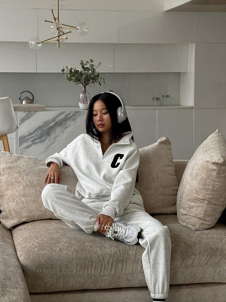 Damer avslappnad fleece-tröja med hög krage Mirla-Eva Jonsson