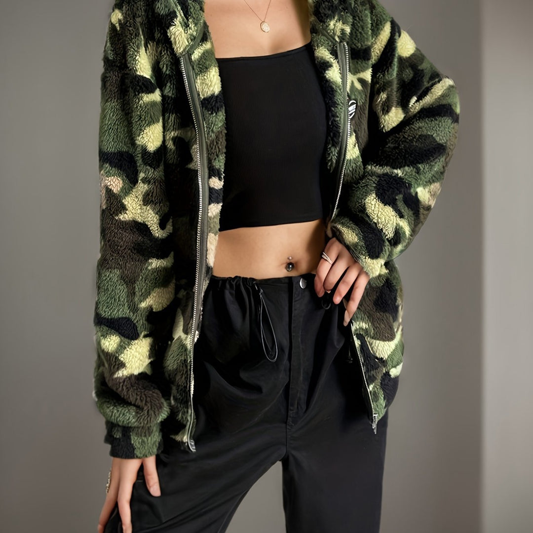 Damer avslappnad fleecejacka i camouflage-design Mirla-Eva Jonsson