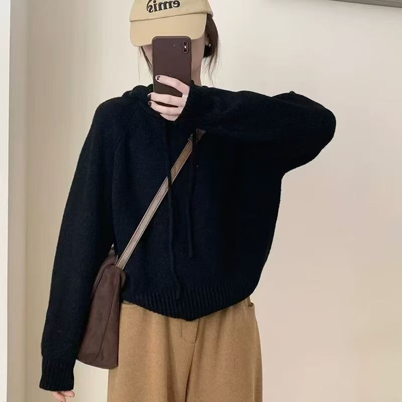 Damer avslappnad hoodie med raglanärmar och mjukt material Mirla-Eva Jonsson