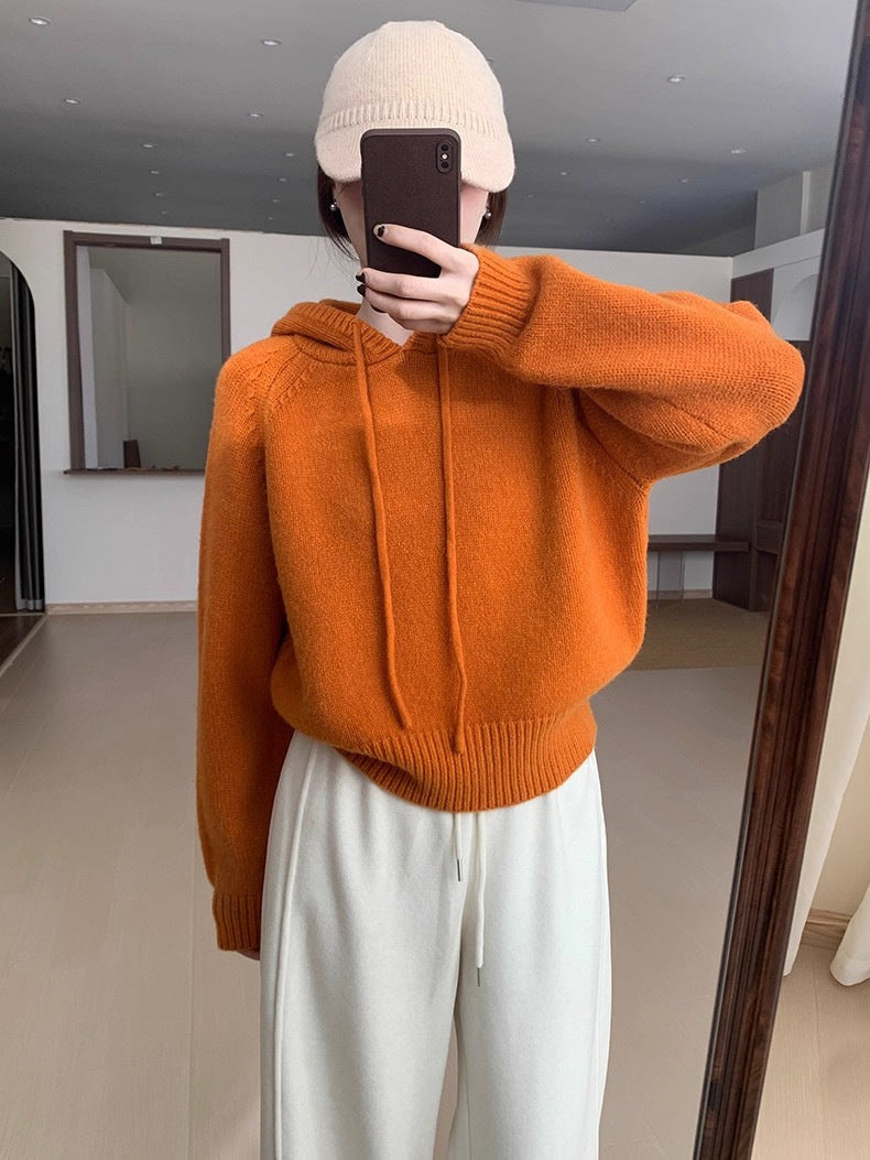 Damer avslappnad hoodie med raglanärmar och mjukt material Mirla-Eva Jonsson