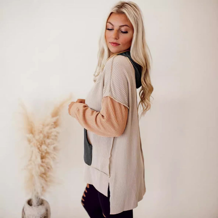 Damer avslappnad hoodie med strukturerad design och praktiska fickor Eva Jonsson-Eva Jonsson