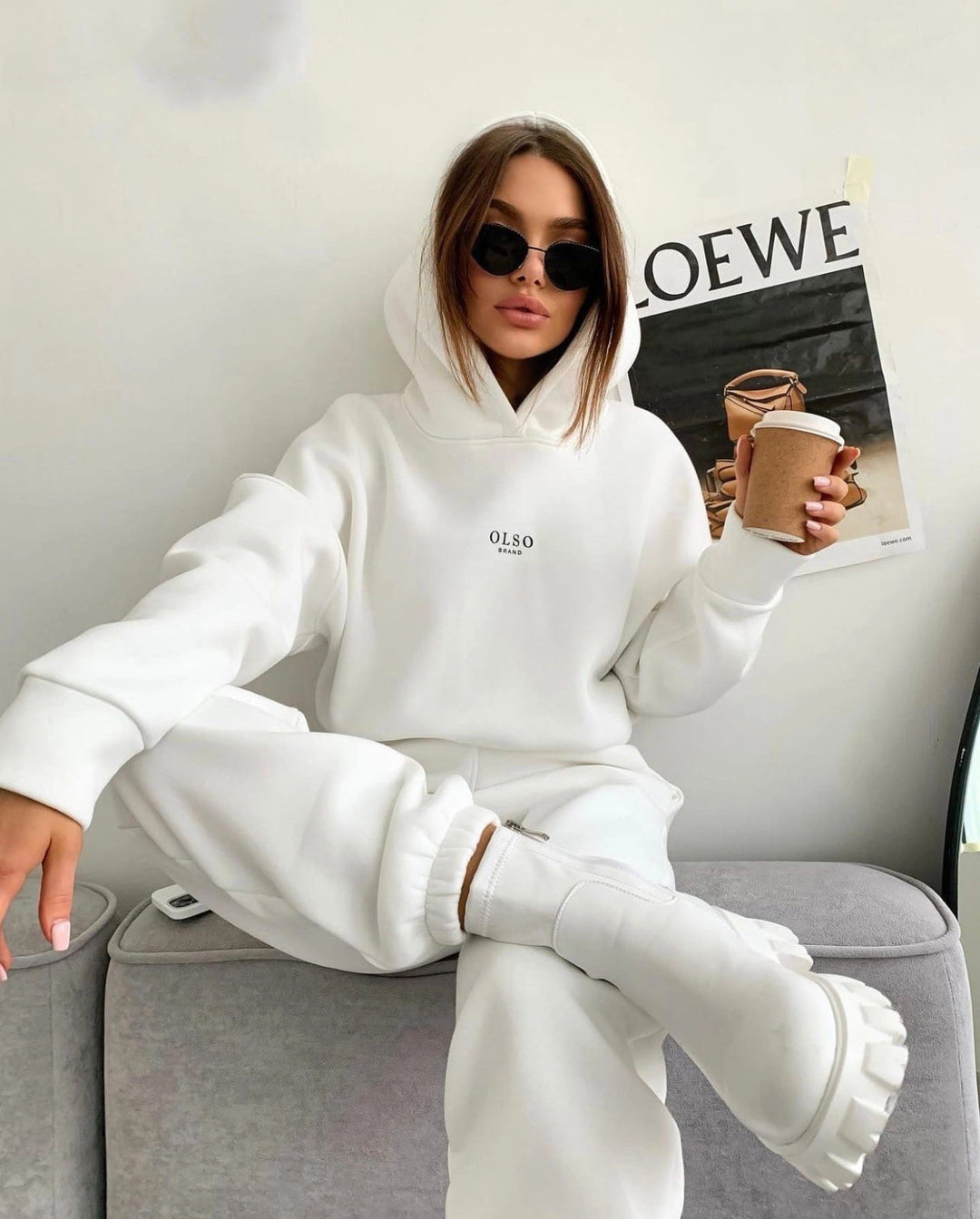 Damer avslappnad hoodie- och joggingbyxlook Eva Jonsson-Eva Jonsson