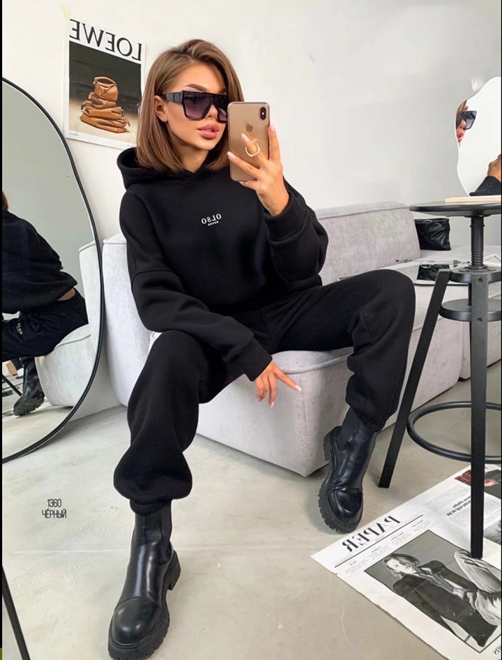 Damer avslappnad hoodie- och joggingbyxlook Eva Jonsson-Eva Jonsson