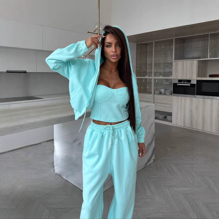 Damer avslappnad hoodie-set med figurnära topp och vida joggerbyxor Eva Jonsson-Eva Jonsson