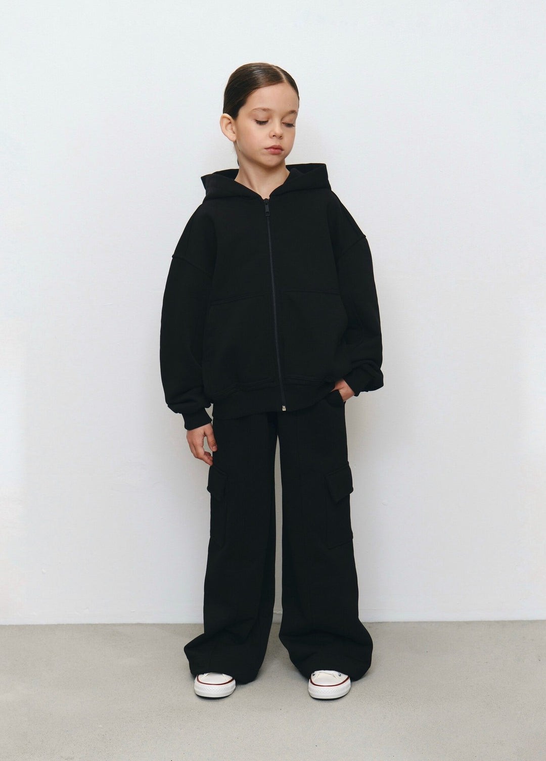 Damer avslappnad hoodie-set med stora fickor Mirla-Eva Jonsson