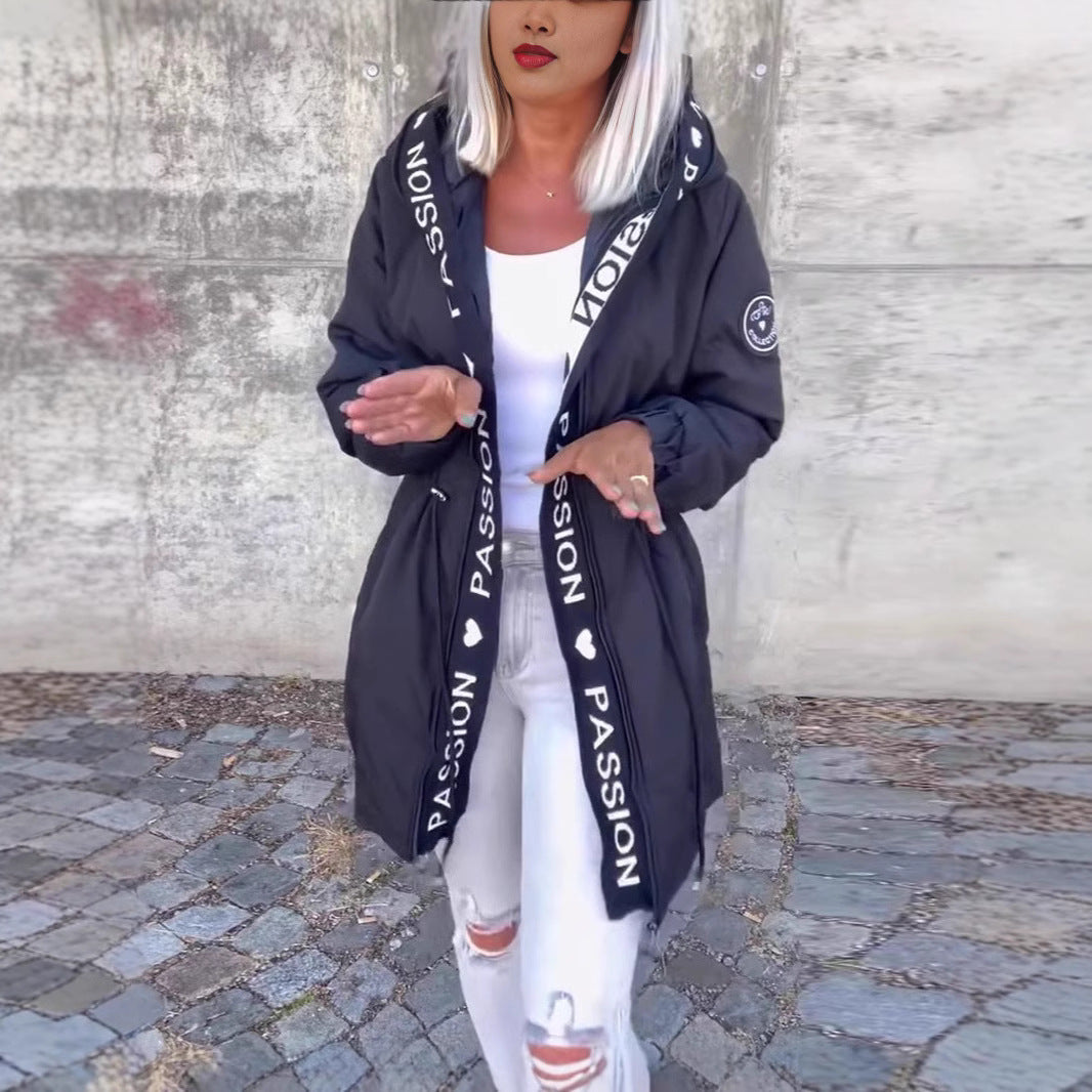 Damer avslappnad hoodiejacka med kontrasterande tryck Mirla-Eva Jonsson