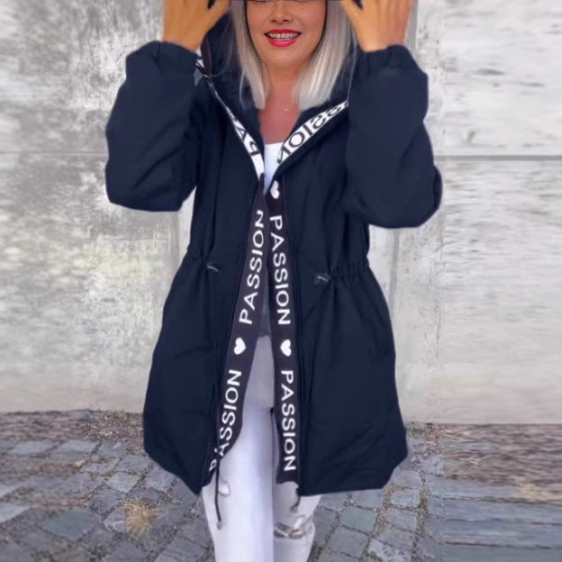 Damer avslappnad hoodiejacka med kontrasterande tryck Mirla-Eva Jonsson
