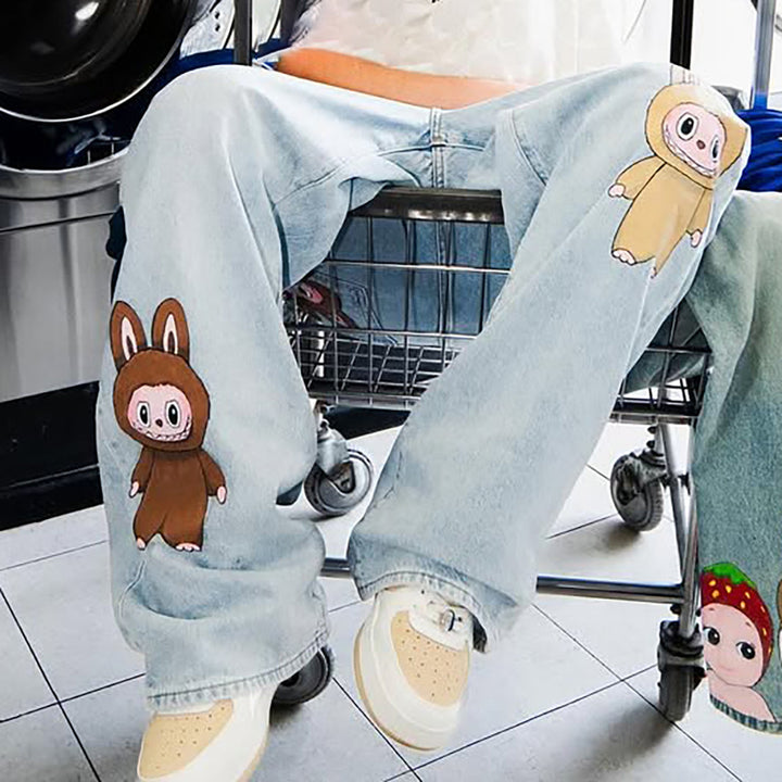 Damer avslappnad jeans med unikt djurmönster Mirla-Eva Jonsson
