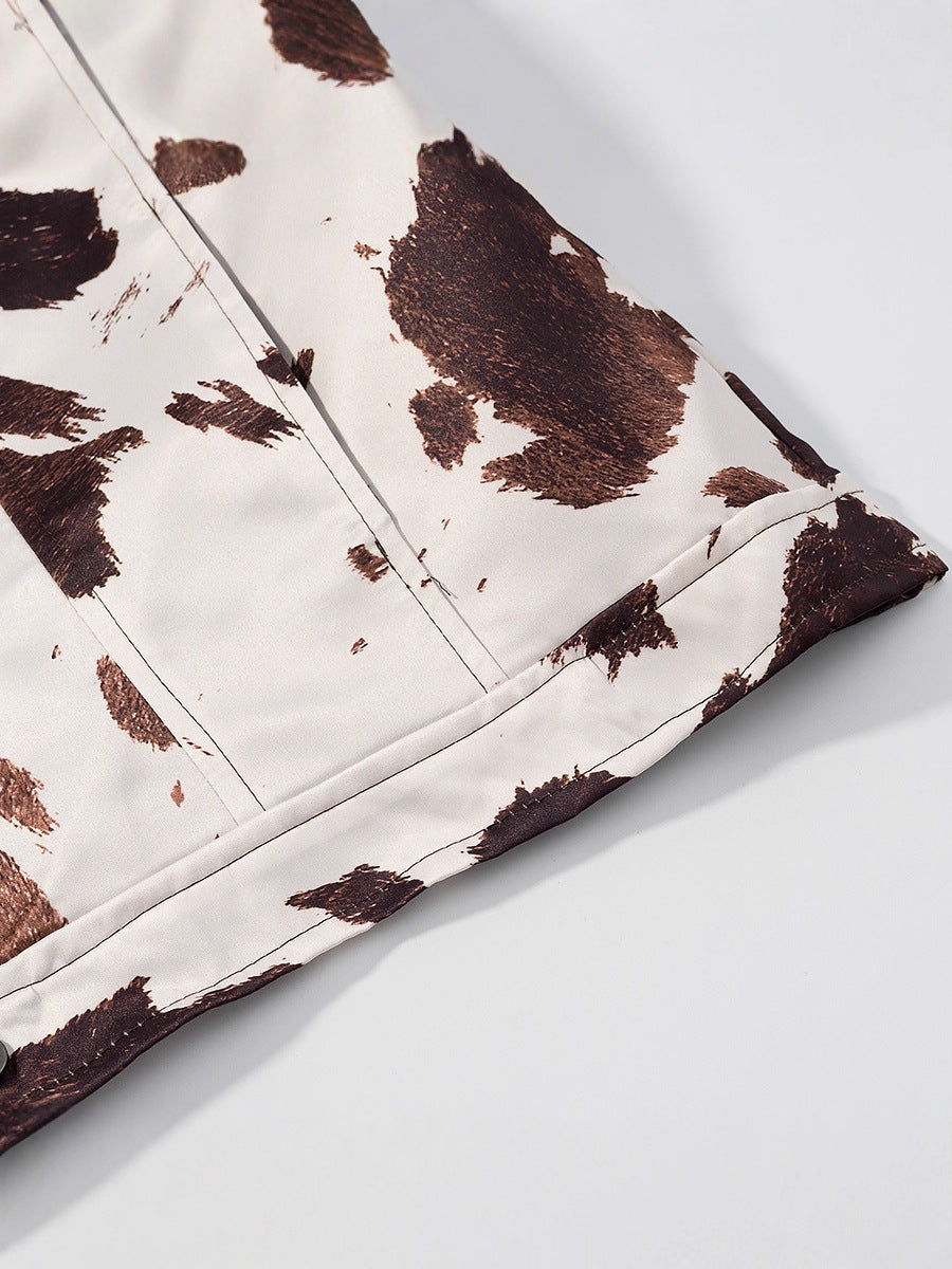 Damer avslappnad jeansjacka i modernt cow-print-design Mirla-Eva Jonsson