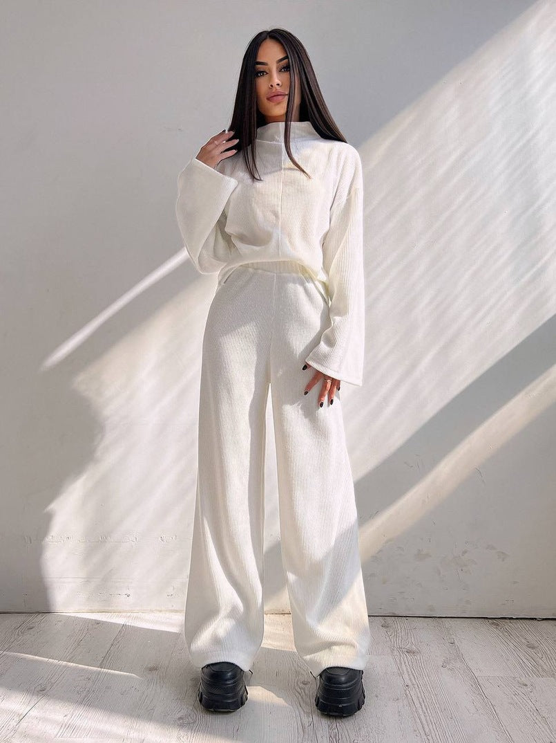 Damer avslappnad jumpsuit i mjukt rippat material Mirla-Eva Jonsson