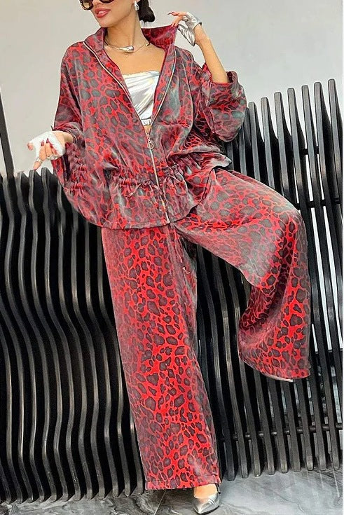 Damer avslappnad jumpsuit med trendigt leopardmönster och vid passform Eva Jonsson-Eva Jonsson