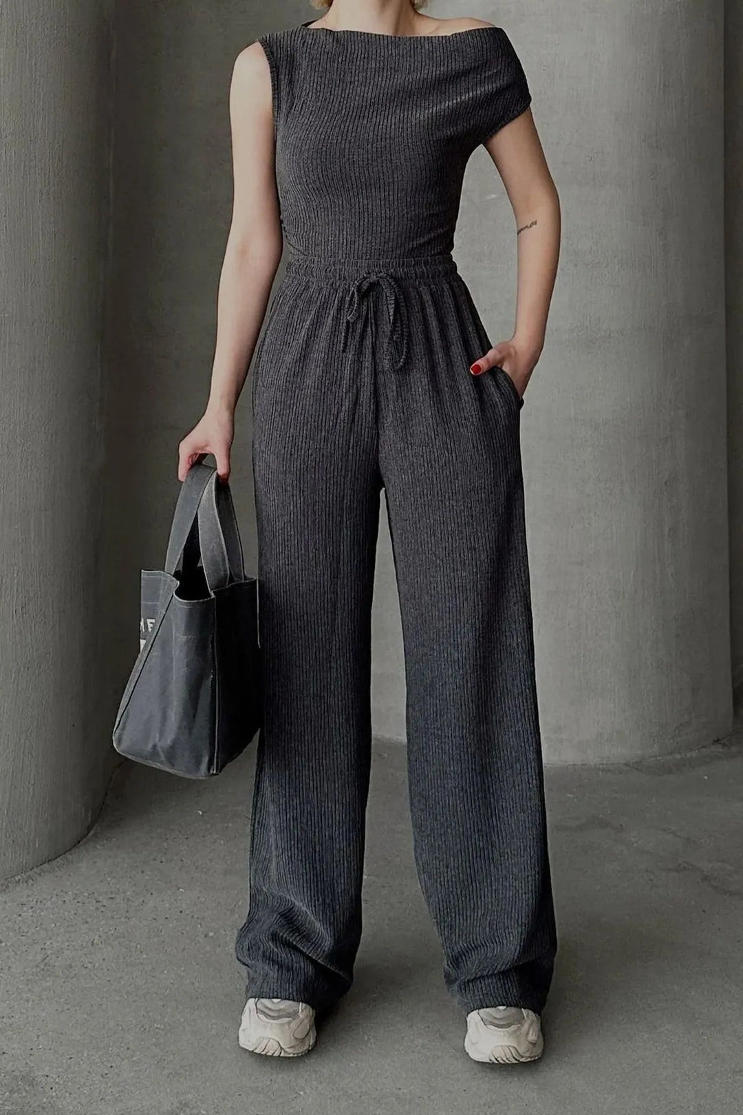 Damer avslappnad jumpsuit med vida ben och bekväm midjeresår Mirla-Eva Jonsson
