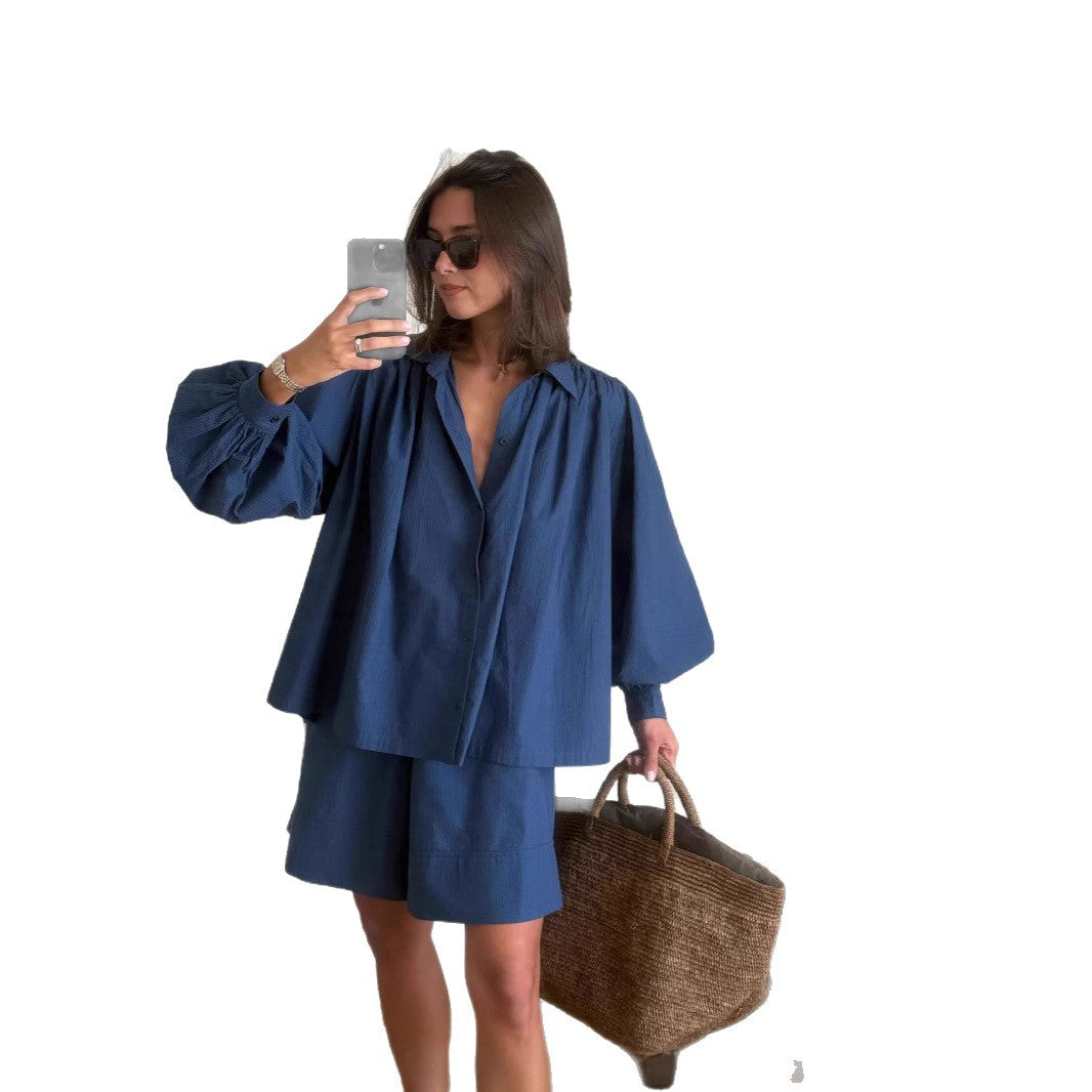 Damer avslappnad kombinationsdräkt med lös blus och shorts Mirla-Eva Jonsson