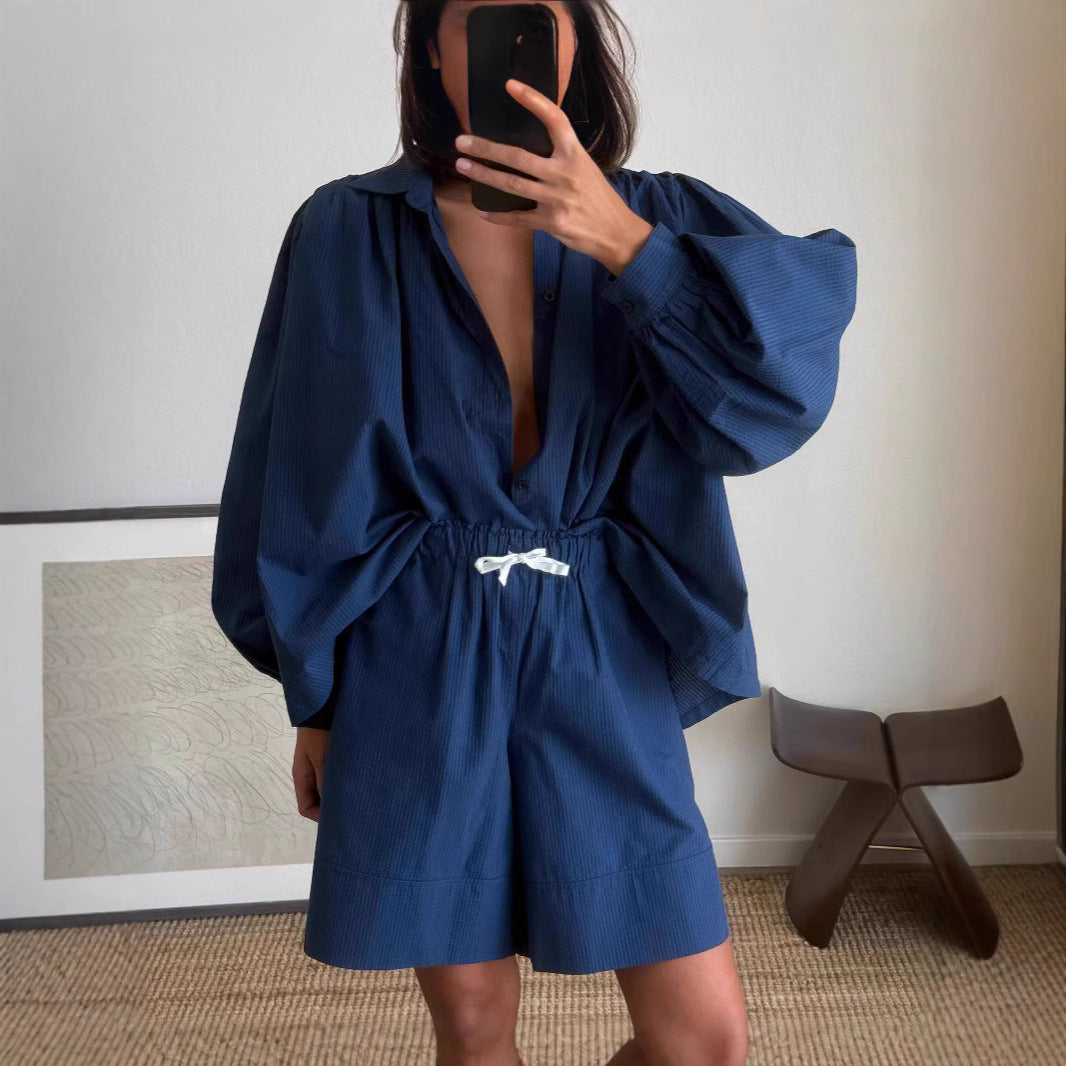 Damer avslappnad kombinationsdräkt med lös blus och shorts Mirla-Eva Jonsson