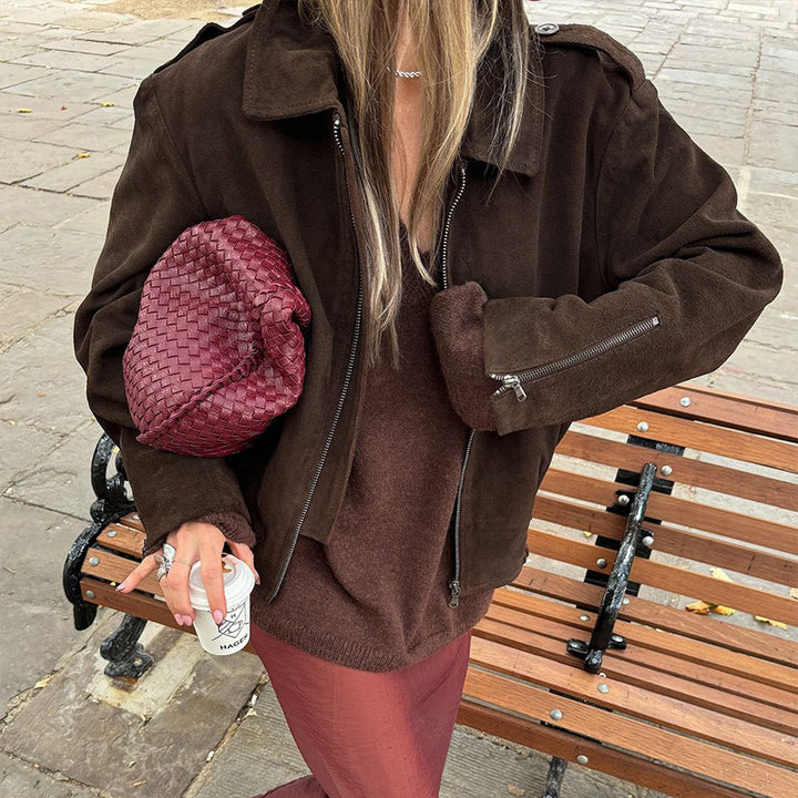 Damer avslappnad kort jacka i mjukt material med praktiska dragkedjor Mirla-Eva Jonsson