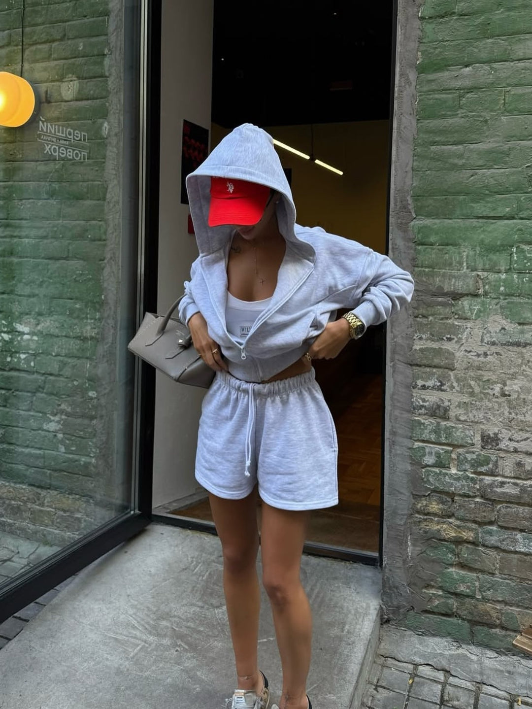 Damer avslappnad kortärmad set med hoodie och bekväm gummiband Mirla-Eva Jonsson