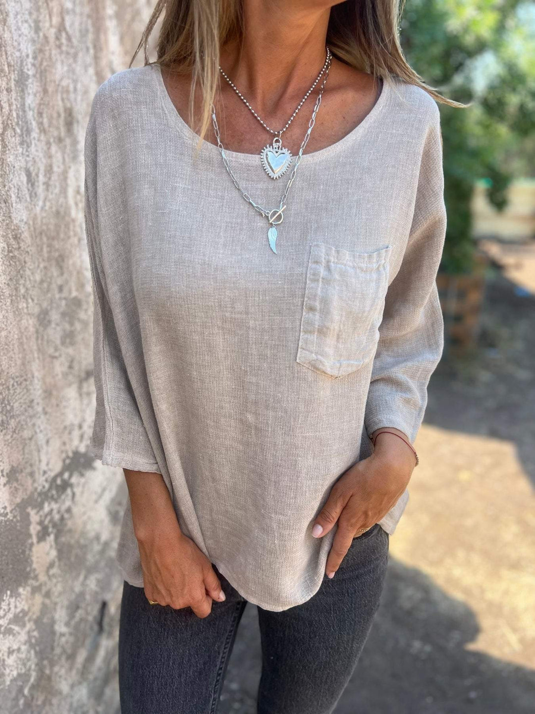 Damer avslappnad linne-topp med lös passform och bröstficka Eva Jonsson-Eva Jonsson