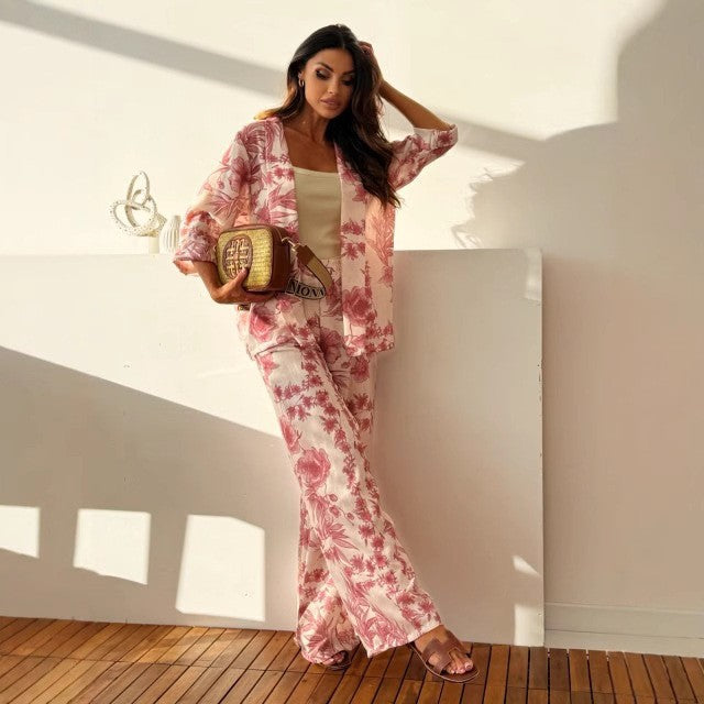 Damer avslappnad lounge-outfit med blommönster Mirla-Eva Jonsson