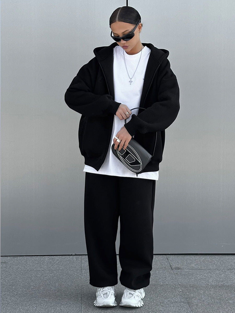 Damer avslappnad och bekväm hoodie med löst sittande joggingbyxor Mirla-Eva Jonsson