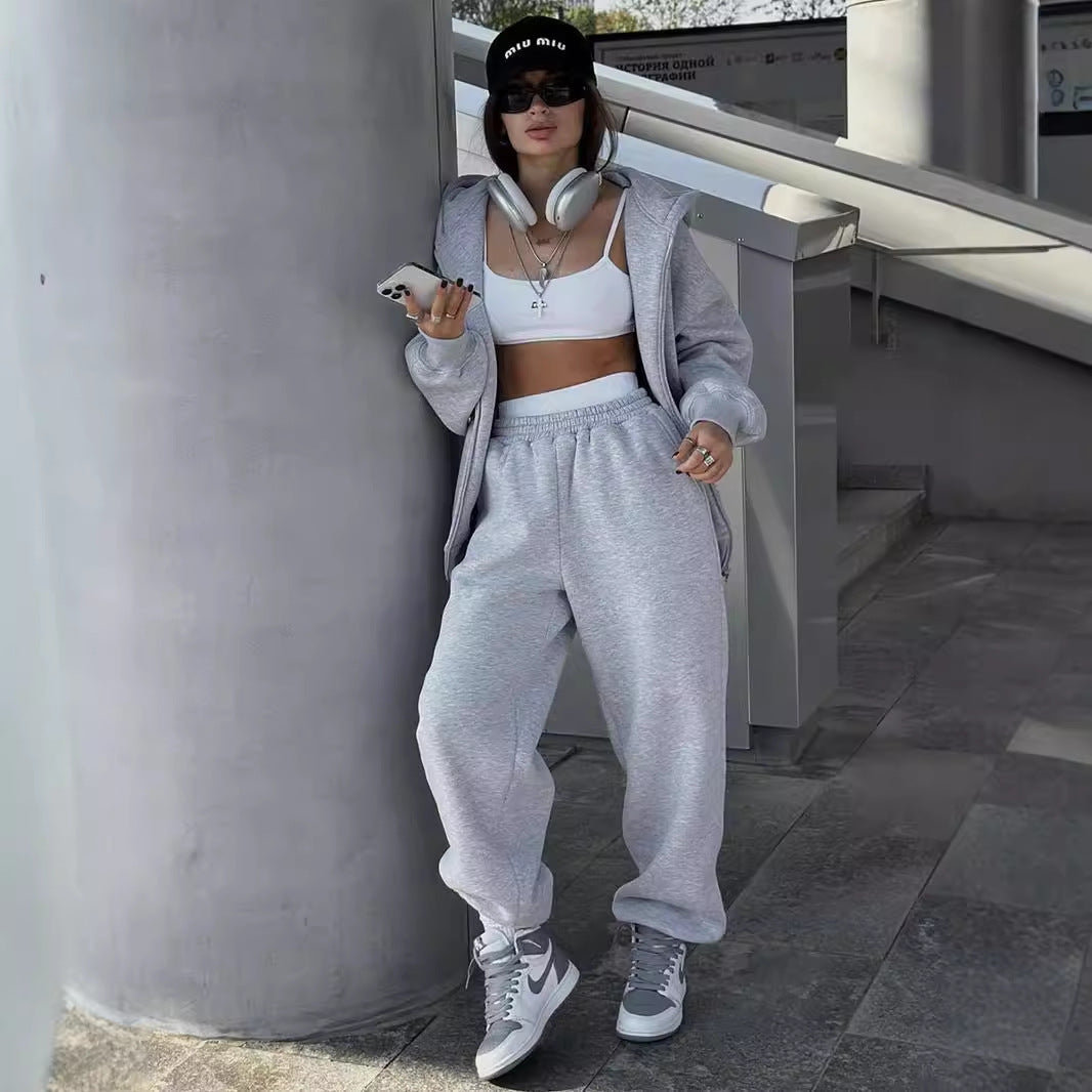 Damer avslappnad och bekväm hoodie med löst sittande joggingbyxor Mirla-Eva Jonsson