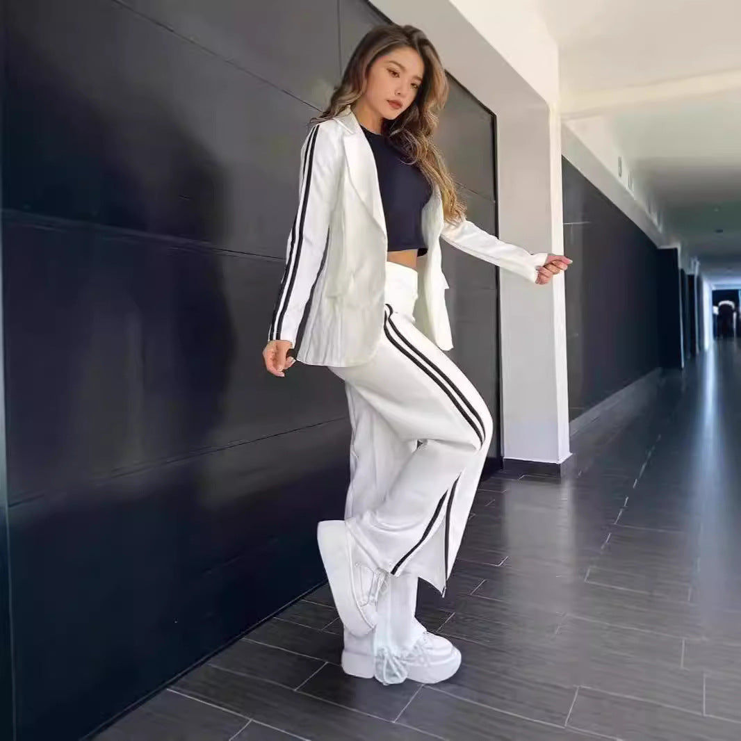 Damer avslappnad och elegant lounge-dräktset Mirla-Eva Jonsson