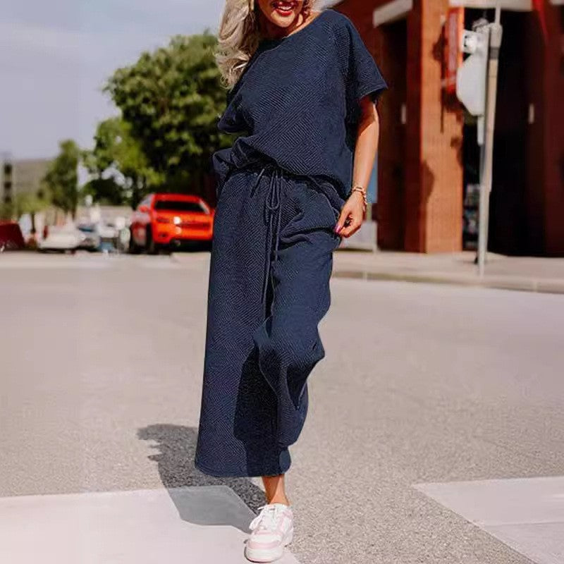 Damer avslappnad och luftig jumpsuit-set med vida ben och midjeåtdragning Mirla-Eva Jonsson