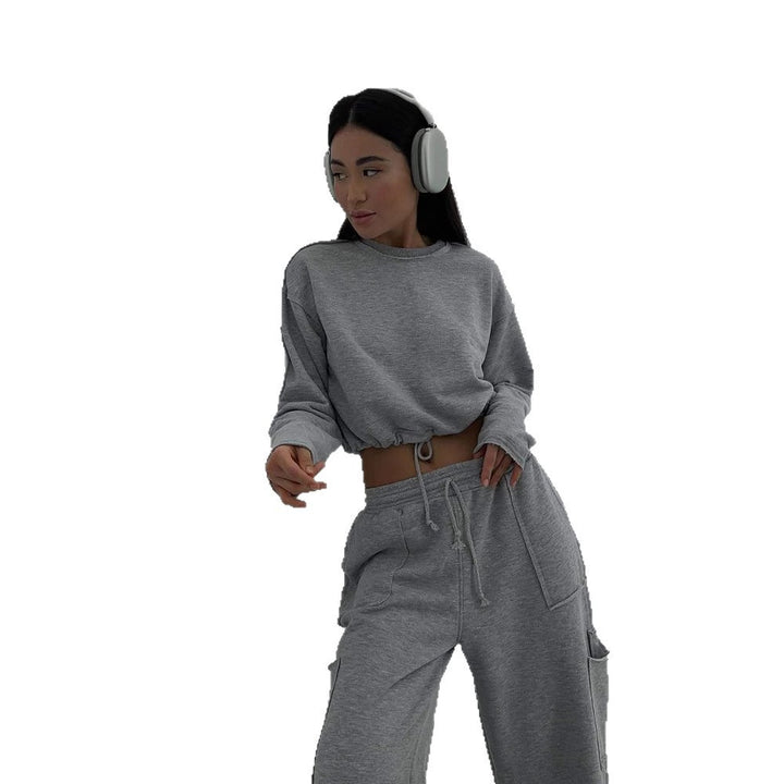 Damer avslappnad och moderiktig cropped sweatshirt med dragsko Eva Jonsson-Eva Jonsson