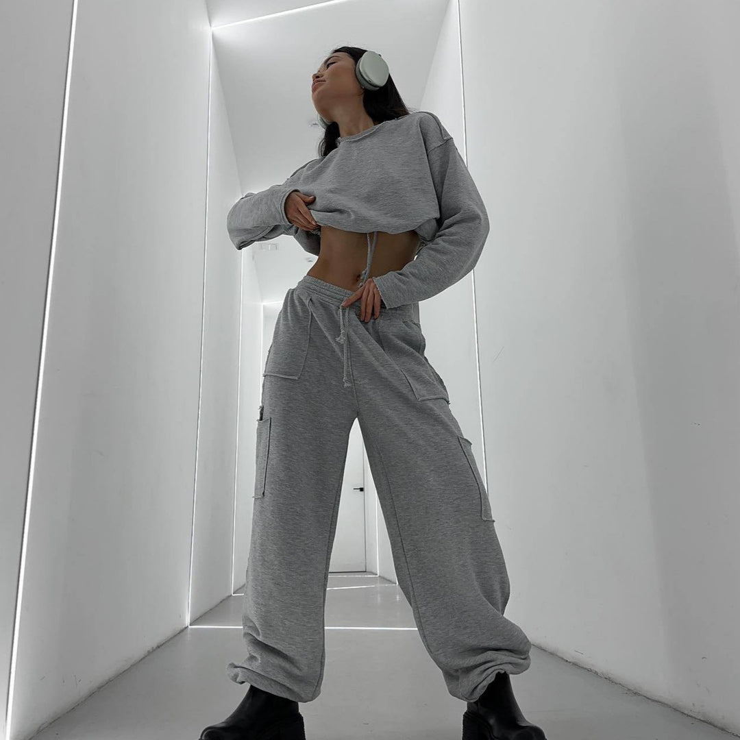Damer avslappnad och moderiktig cropped sweatshirt med dragsko Eva Jonsson-Eva Jonsson
