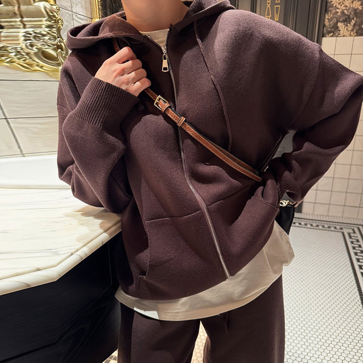 Damer avslappnad oversize hoodie och vida byxor set Mirla-Eva Jonsson