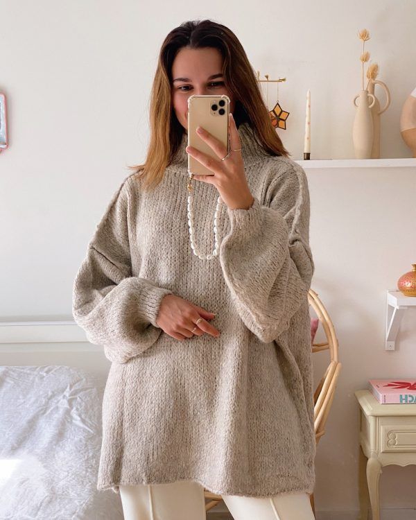 Damer avslappnad oversize tröja med höga ärmar och okonventionell skärning Eva Jonsson-Eva Jonsson