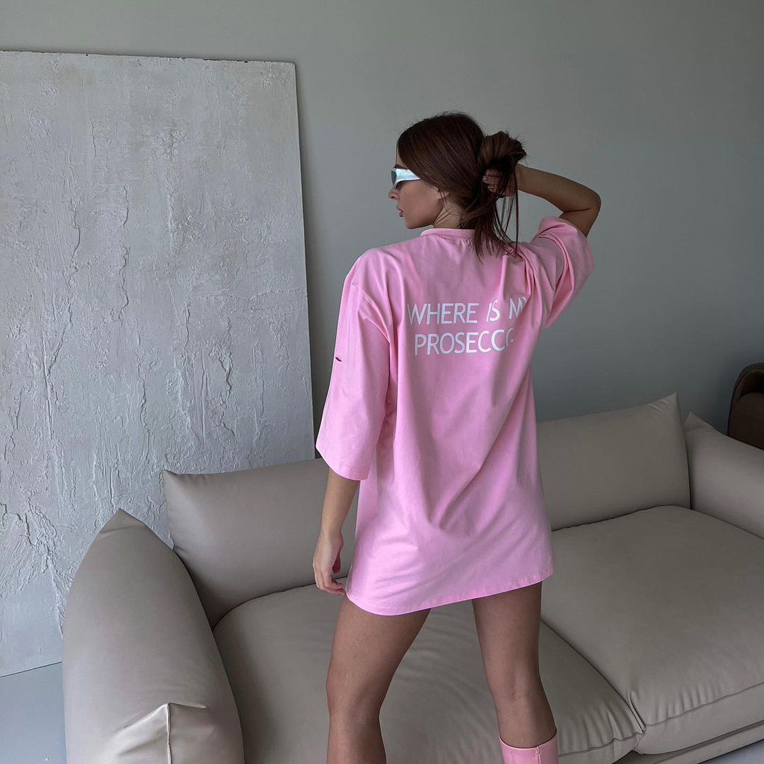 Damer avslappnad oversized T-shirt med kreativ text Mirla-Eva Jonsson