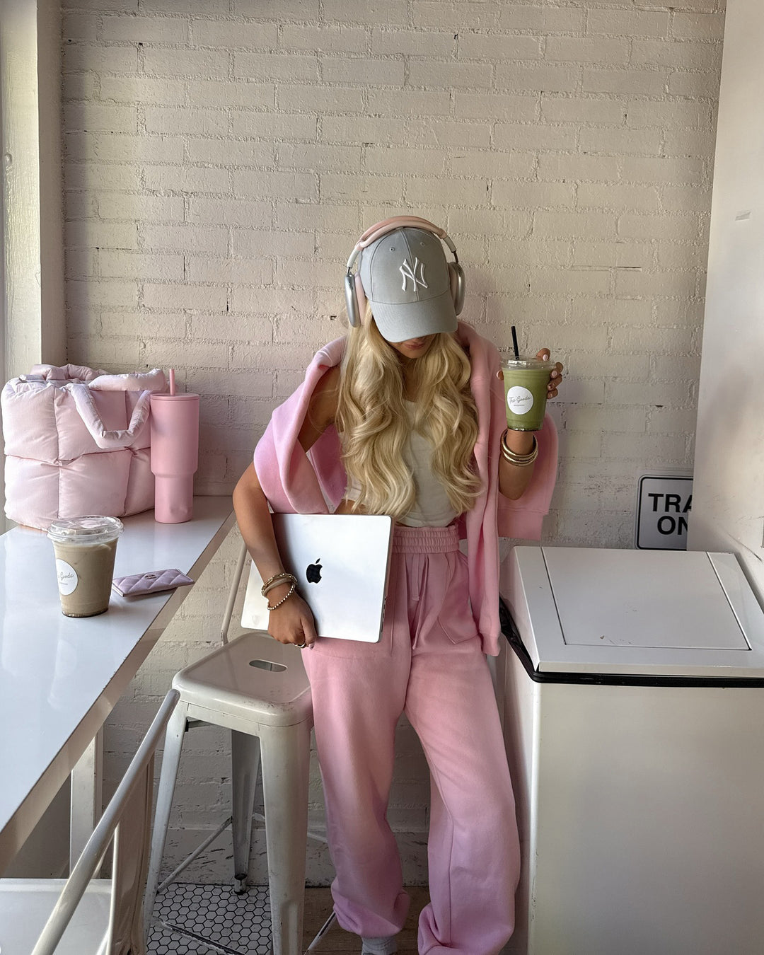 Damer avslappnad oversized hoodie med kenguruficka och joggerbyxor set Eva Jonsson-Eva Jonsson